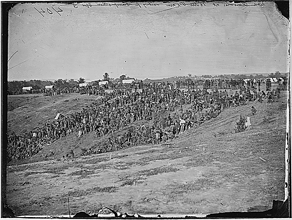 Confederate prisoners Belle Plain. Va.gif